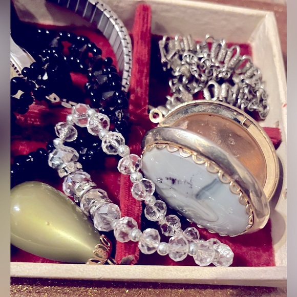 Jewelry Vintage Tray Bundle - Picture 3 of 4